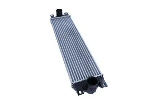 Интеркулер MAXGEAR AC646134