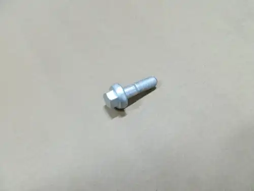 3001102A-K01 Винт HAVAL