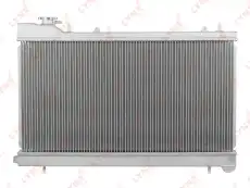 Радиатор системы охлаждения двигателя LYNXAUTO RB-2993