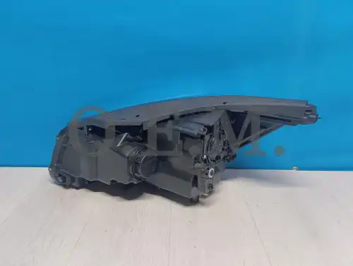 Фара OEM OEM0239FR