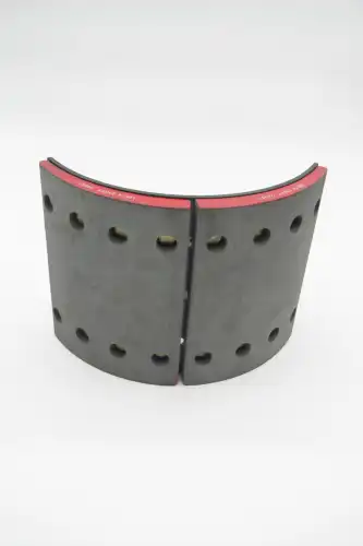 Тормозные колодки дисковые GRONAX 61544Q