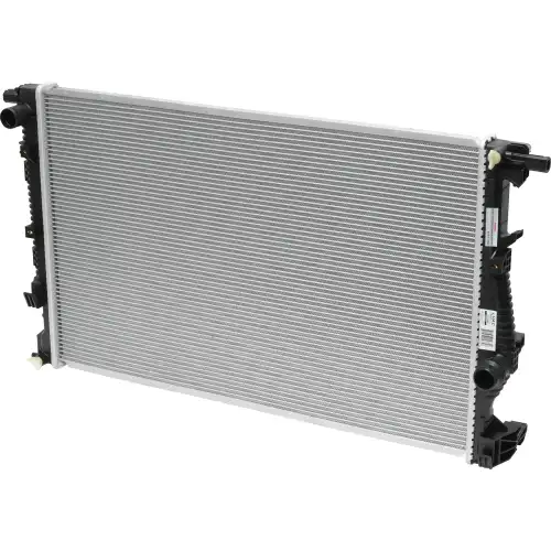 Радиатор системы охлаждения двигателя UAC RA13400C