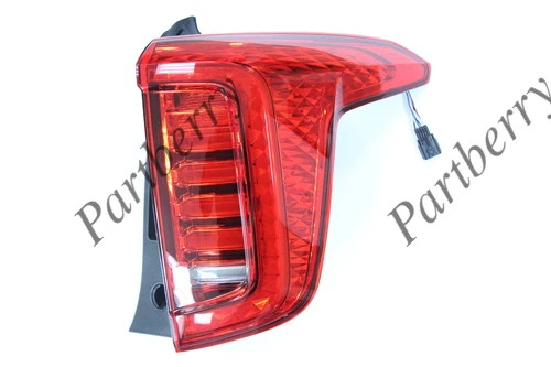 Фонарь задний PARTBERRY PB1113642