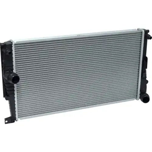 Радиатор системы охлаждения двигателя UAC RA13394C