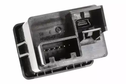 F-RECEPTACLE 13550979 GM