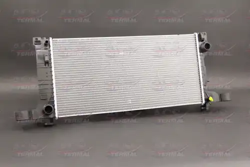 Радиатор системы охлаждения двигателя TERMAL 301047