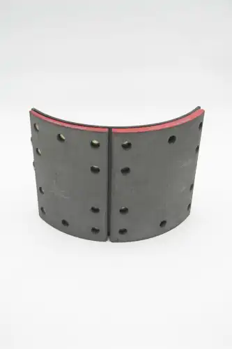 Тормозные колодки дисковые GRONAX 61542Q