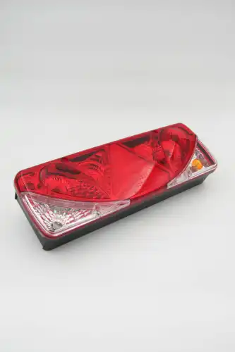 Фонарь задний SIM 131752000254