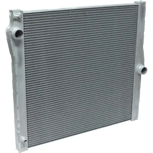 Радиатор системы охлаждения двигателя UAC RA13380C
