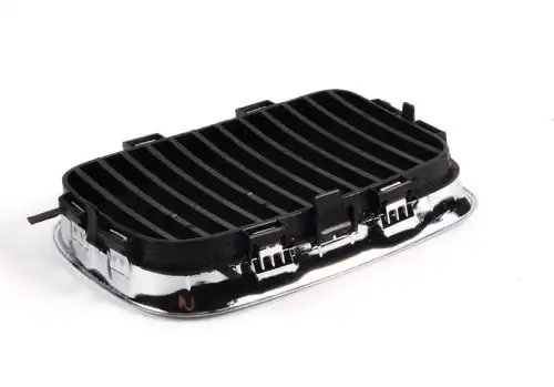 Решетка радиатора BMW 51 13 8 122 237