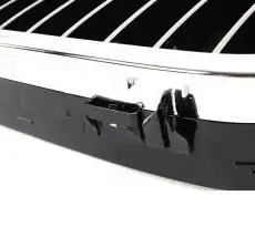 Решетка радиатора BMW 51 13 7 064 318