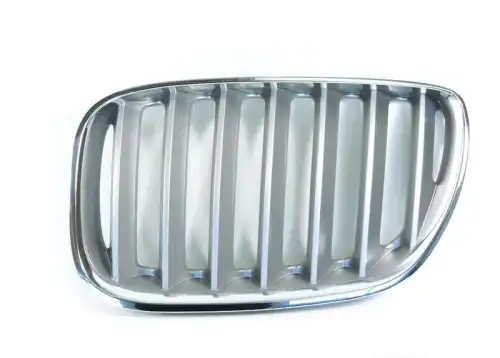 Решетка радиатора BMW 51 13 7 124 815