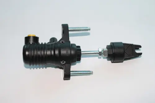 Цилиндр сцепления BREMBO C 83 031