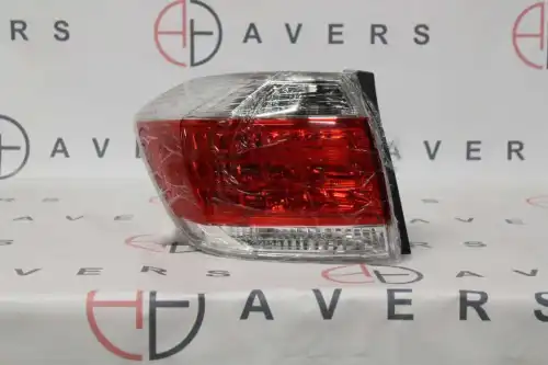 Фонарь задний левый 8156148280AV AVERS