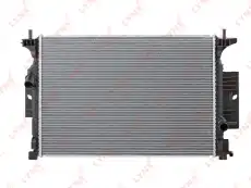 Радиатор системы охлаждения двигателя LYNXAUTO RB-1848