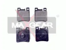 Тормозные колодки дисковые MAXGEAR 19-0404