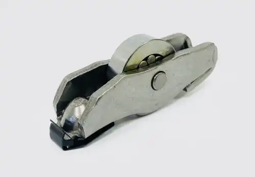 Коромысло клапана ГРМ UKORAUTO U0409024