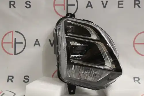 Фара передняя правая 605000531AAAV AVERS