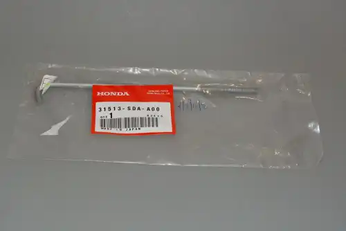  БОЛТ КРЕПЛЕНИЯ АККУМУЛЯТОРА 31513SDAA00 HONDA