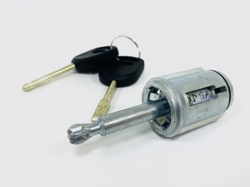 Замок капота U0528624 UKORAUTO