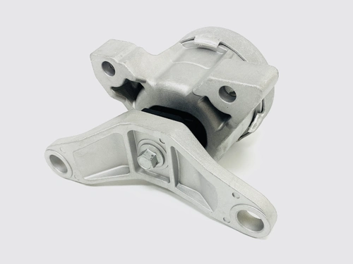 Подушка крепления двигателя UKORAUTO U0615043
