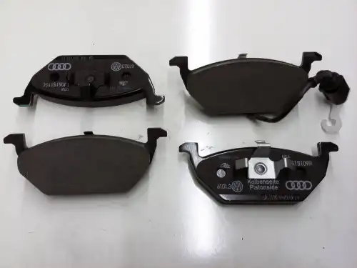 Тормозные колодки дисковые VAG 1J0698151F