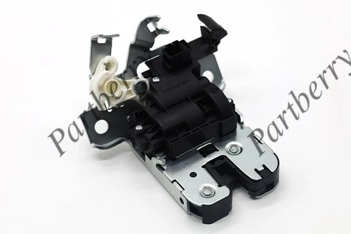 Замок багажника PB182882 PARTBERRY