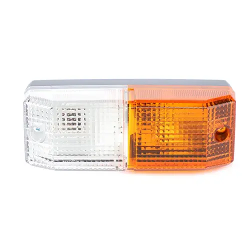ГАБАРИТНЫЙ ФОНАРЬ V31540700 AGCO