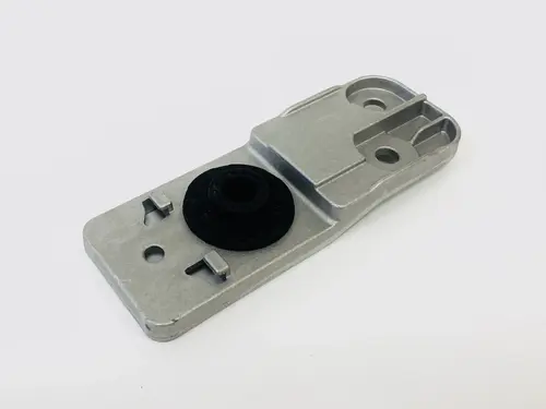U0615092 Опора радиатора UKORAUTO