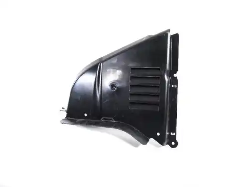 Подкрылок BMW 51 71 7 033 754