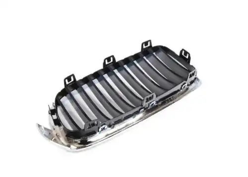 Решетка радиатора BMW 51 13 7 263 482