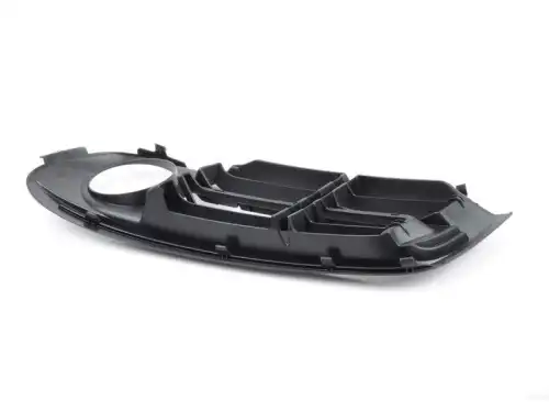Решетка бампера BMW 51 11 7 331 730