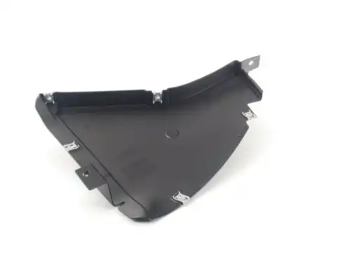 Подкрылок BMW 51 75 8 045 195