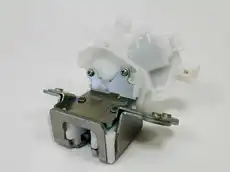 Замок багажника U0528272 UKORAUTO
