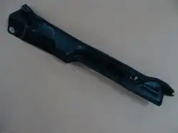 УПЛОТНИТЕЛЬ ПЕРЕДНЕГО ПРАВОГО КРЫЛА F-3, 10255271-00 BYD