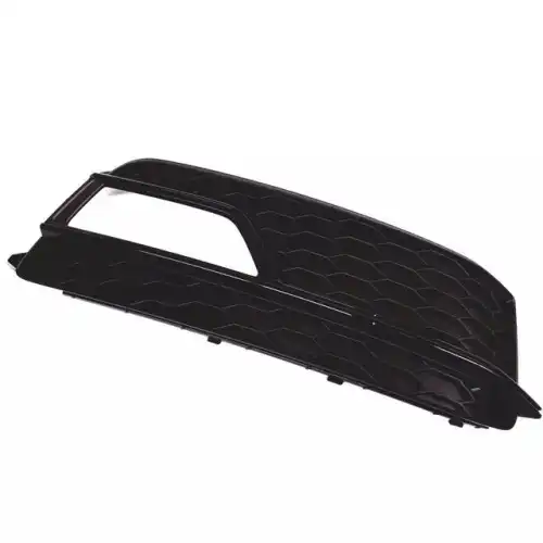 Решетка бампера VAG 8T0807682K 01C