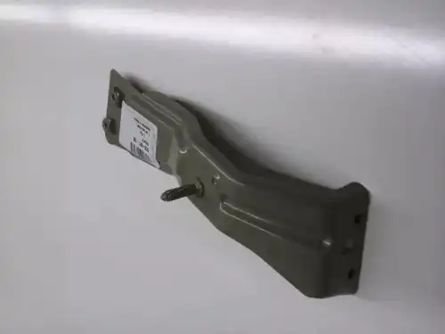  5C6821135 КРОНШТЕЙН ПД КРЫЛА ЛЕВЫЙ МЕТАЛЛ VAG