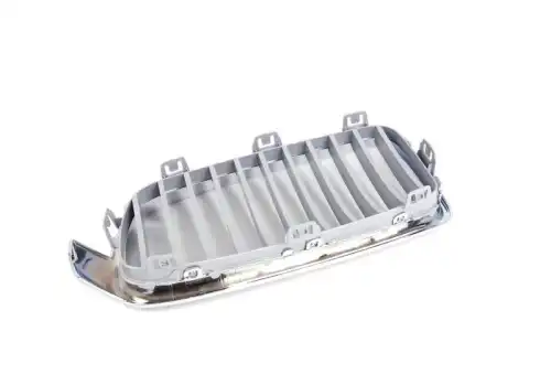 Решетка радиатора BMW 51 13 7 263 480