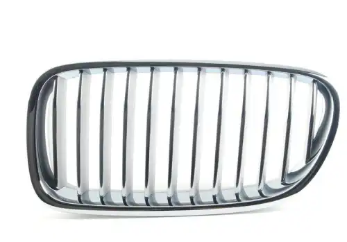 Решетка радиатора BMW 51 13 7 261 355