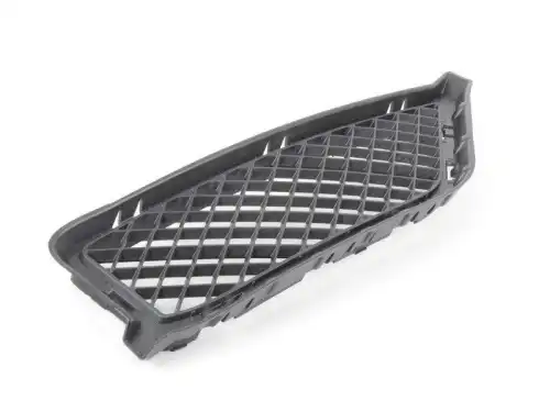 Решетка бампера BMW 51 11 7 303 756