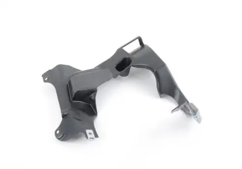Подкрылок BMW 51 75 7 224 465