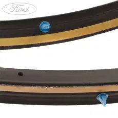 Уплотнитель передней правой двери 1491676 FORD