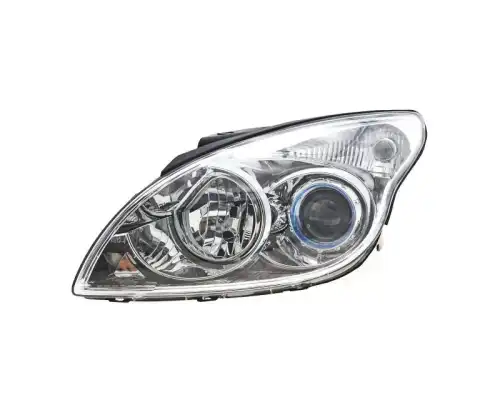 Фара TYC 20-B782-05-2B