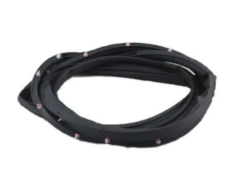 Уплотнитель двери TOYOTA / LEXUS 6786260120