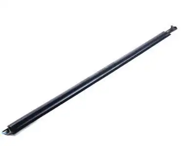 Уплотнитель двери TOYOTA / LEXUS 75720-12790