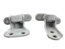 ПЕТЛЯ ДВЕРНАЯ 68710-AA020 TOYOTA / LEXUS