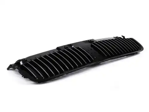 Решетка радиатора BMW 51138268325