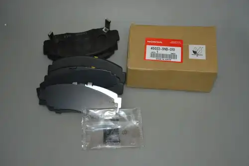 Тормозные колодки дисковые HONDA 45022SNB010