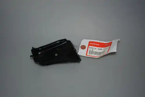  60212SNBE00ZZ BRACKET, BUMPER HONDA