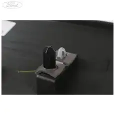  МОЛДИНГ ЗАДНЕЙ ЛЕВОЙ ДВЕРИ 1867330 FORD